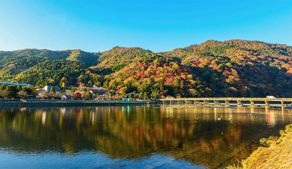 旅游特色小鎮(zhèn)